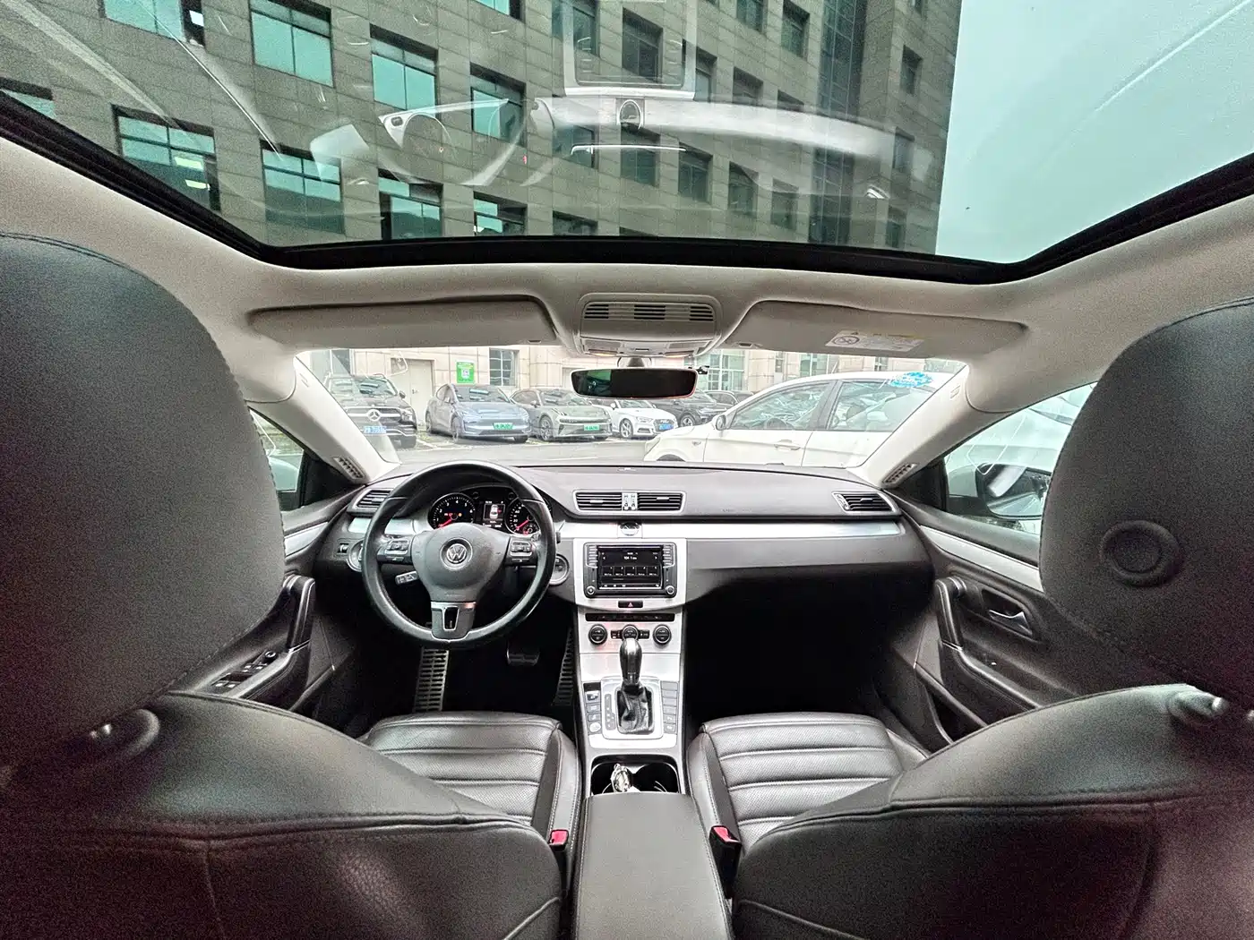 Volkswagen FAW-Volkswagen CC 2016 Model 1.8TSI Luxury фото 14