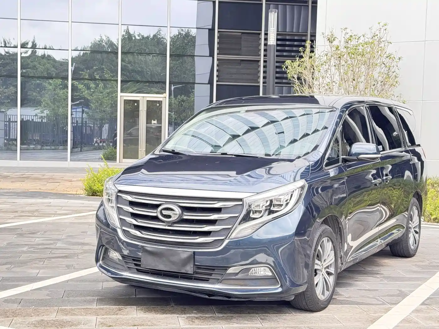 GAC Trumpchi Trumpchi M8 2018 320T Premium Edition