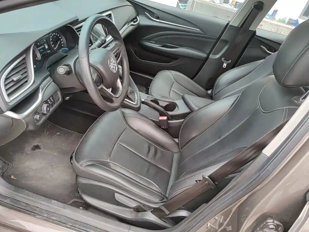 Фото 15 - Buick Excelle