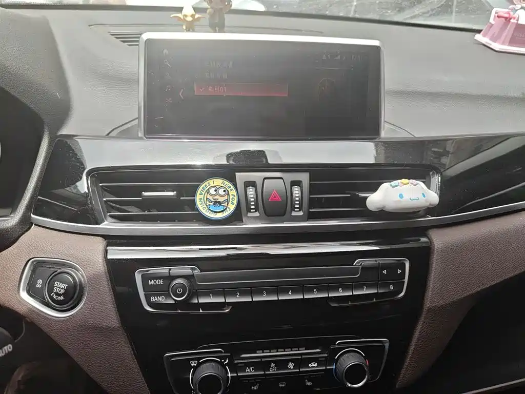 BMW X1 2020 sDrive20Li Fashion Model фото 10