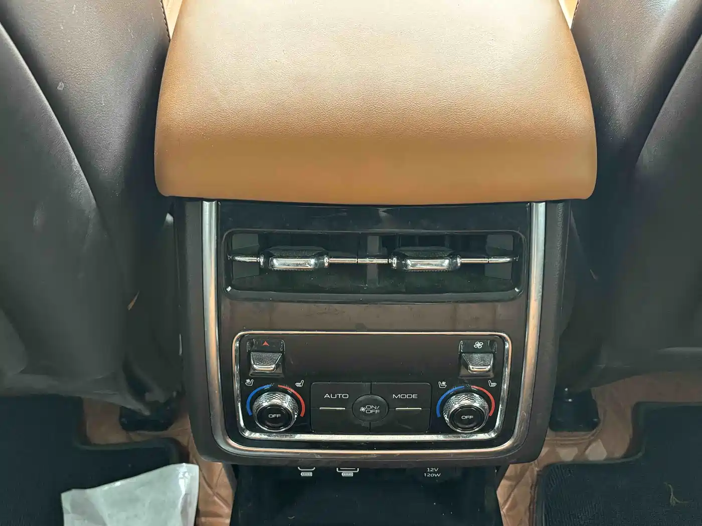Tank 500 2023 3.0T Business Edition (5-seater) фото 18
