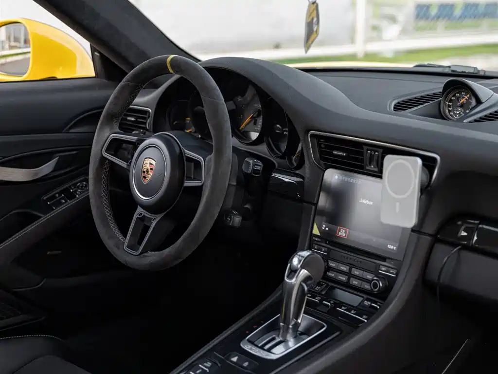Porsche 911 2018 GT3 RS 4.0L фото 11