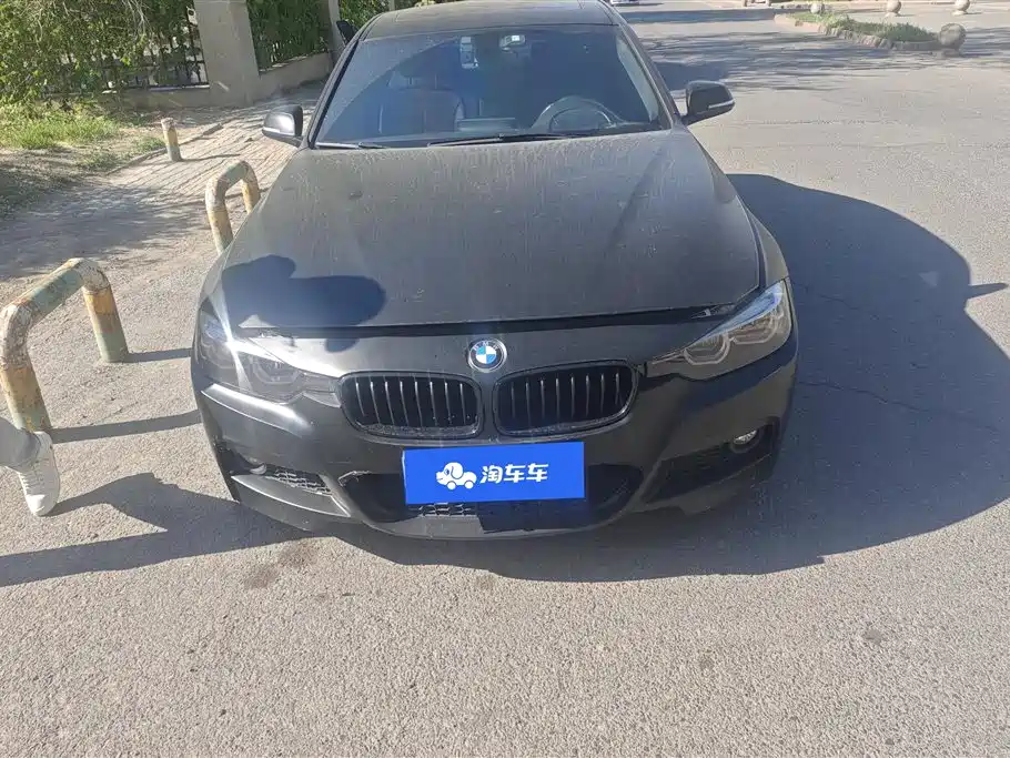 BMW 3 Series 2018 320i M Sport Black Night Edition фото 2