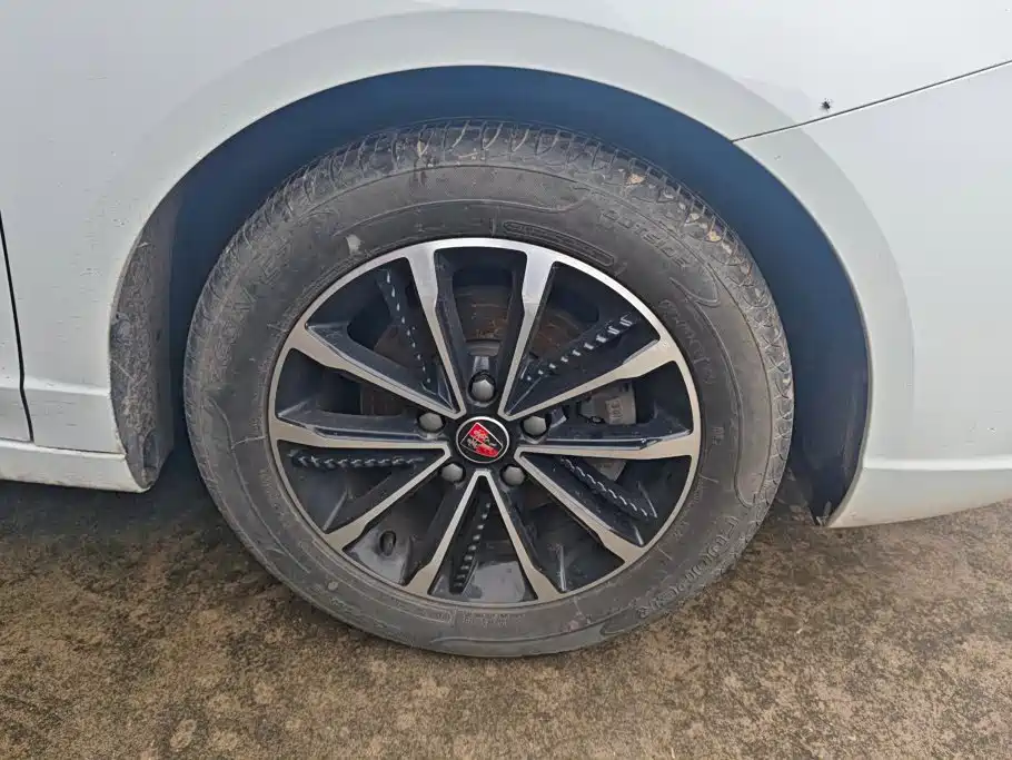 Photo 6 - Roewe i5
