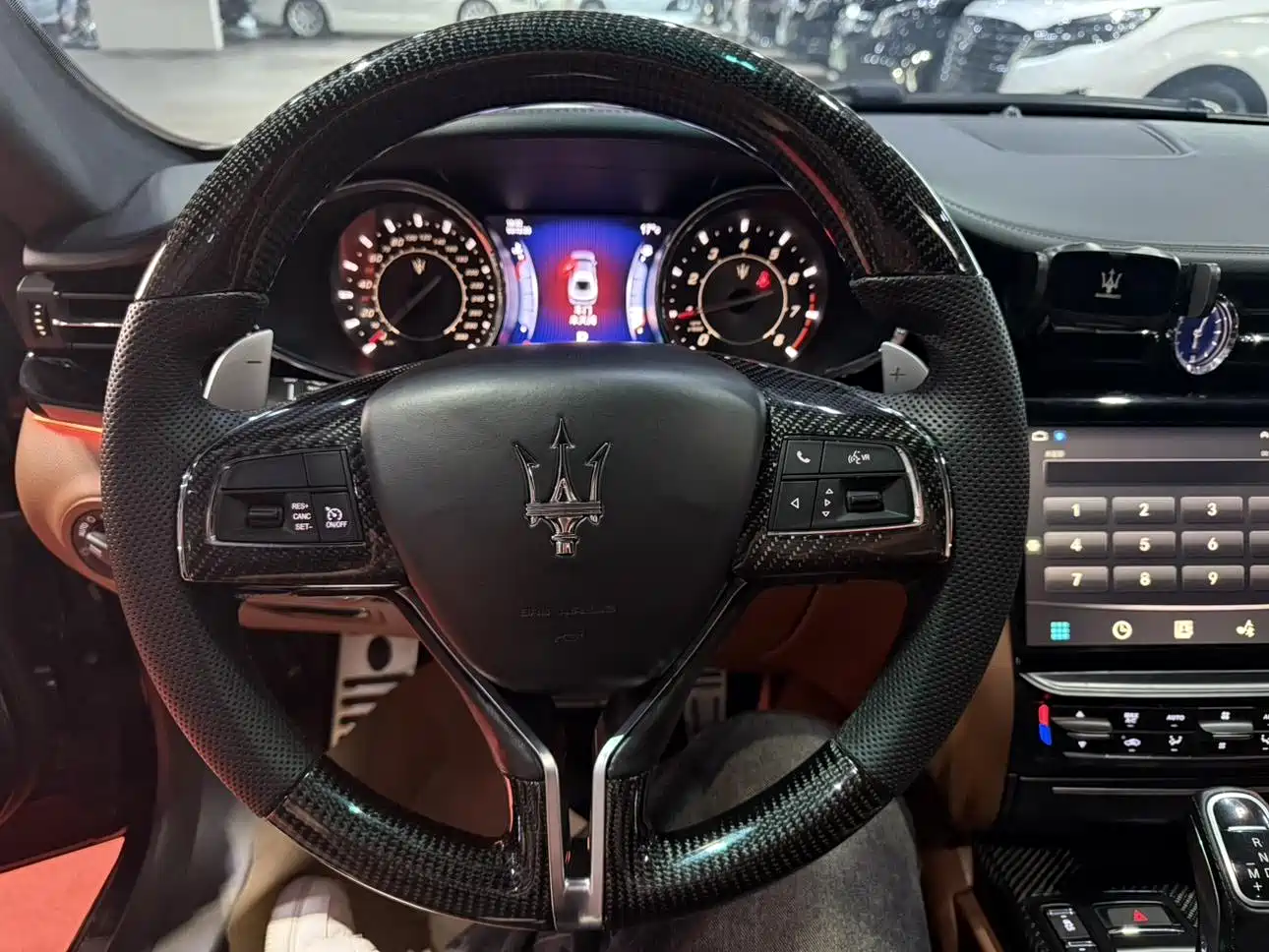 Фото 7 - Maserati Quattroporte