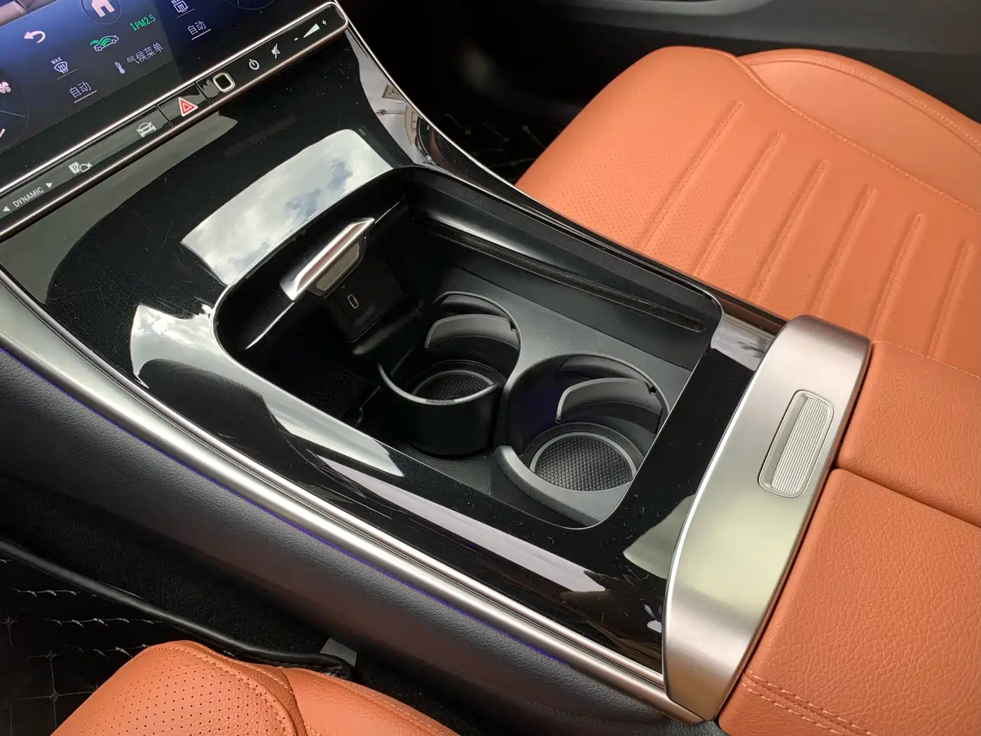 Mercedes-Benz GLC 2024 GLC 300 L 4MATIC Dynamic 5-seater фото 21