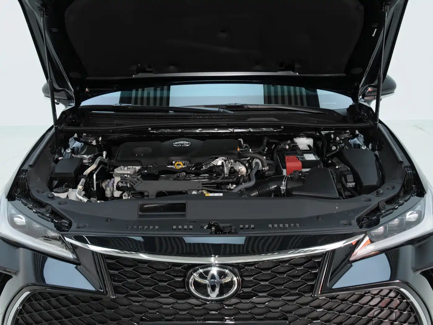 Toyota Avalon 2022 2.5L Luxury Edition фото 6