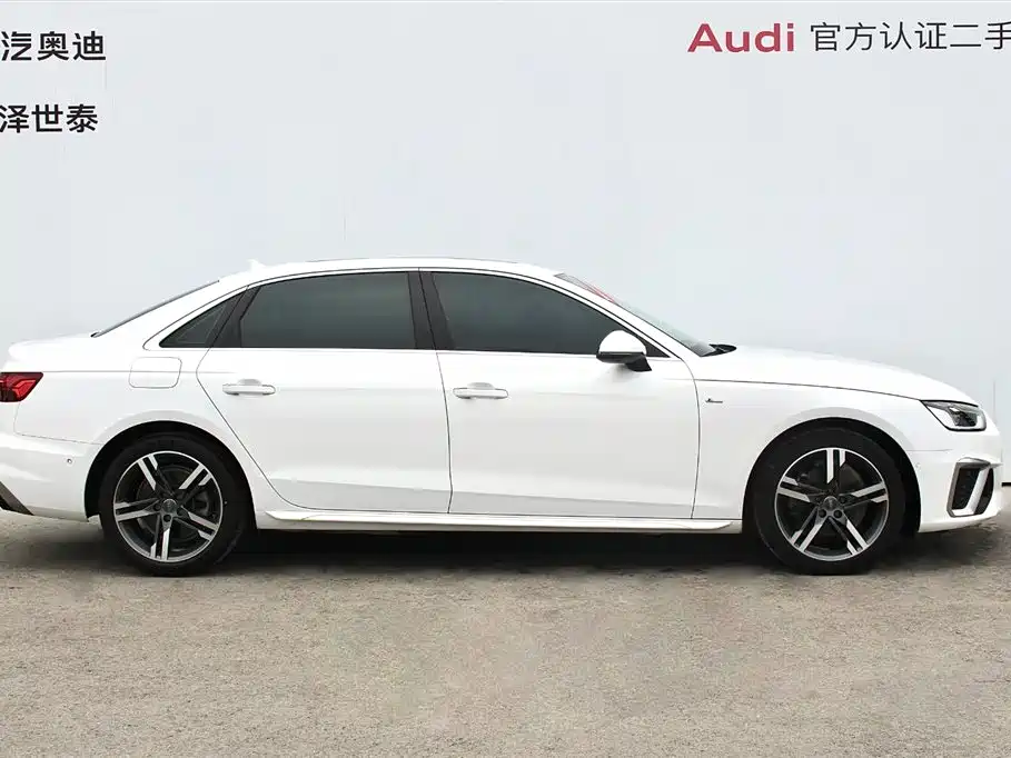 Audi A4L 2020 40 TFSI Luxury Dynamic фото 2