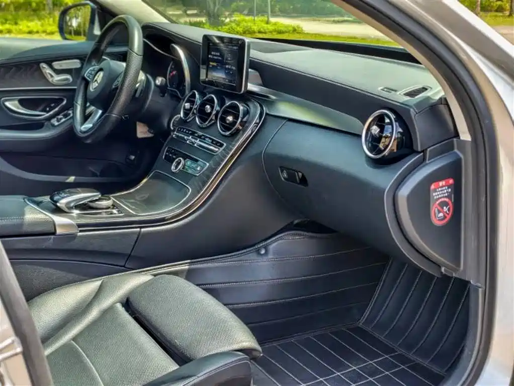 Mercedes-Benz C-Class 2017 C 200 L Sport фото 7