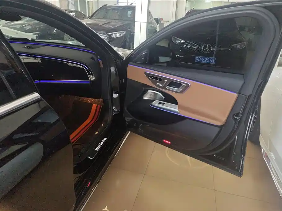Mercedes-Benz E-Class 2024 Model E 300 L Luxury фото 8