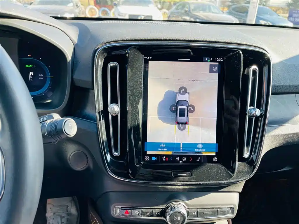 VOLVO XC40 NEW ENERGY