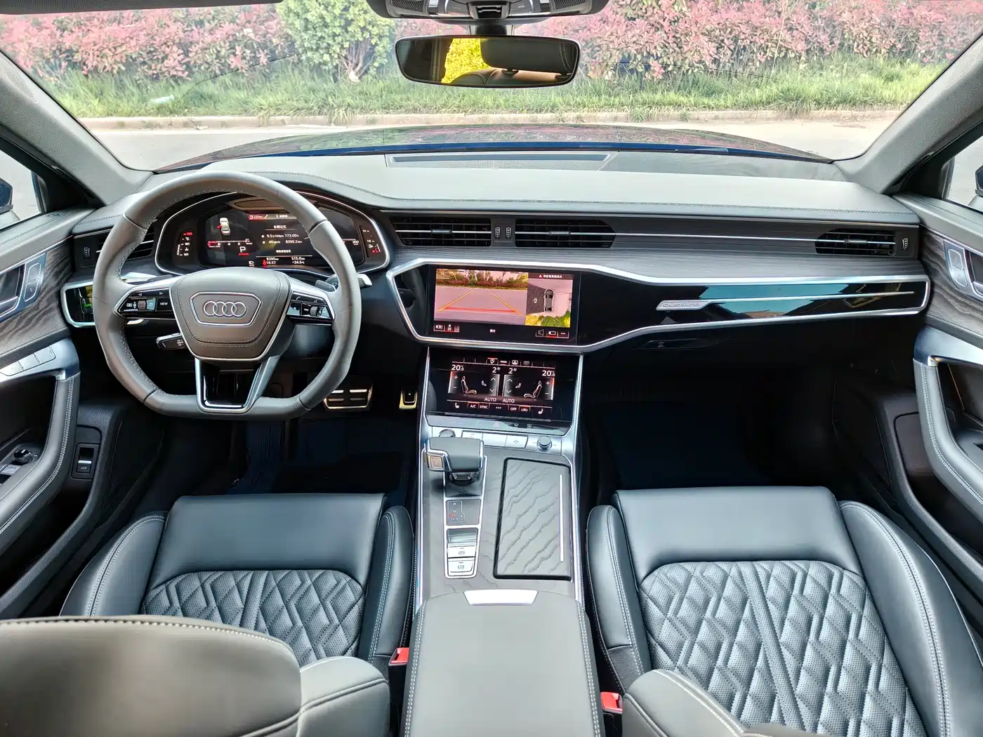 Audi A6L 2025 55 TFSI quattro Exclusive Sport фото 8