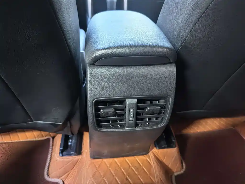 Toyota Corolla Cross 2023 2.0L Elite Edition фото 15