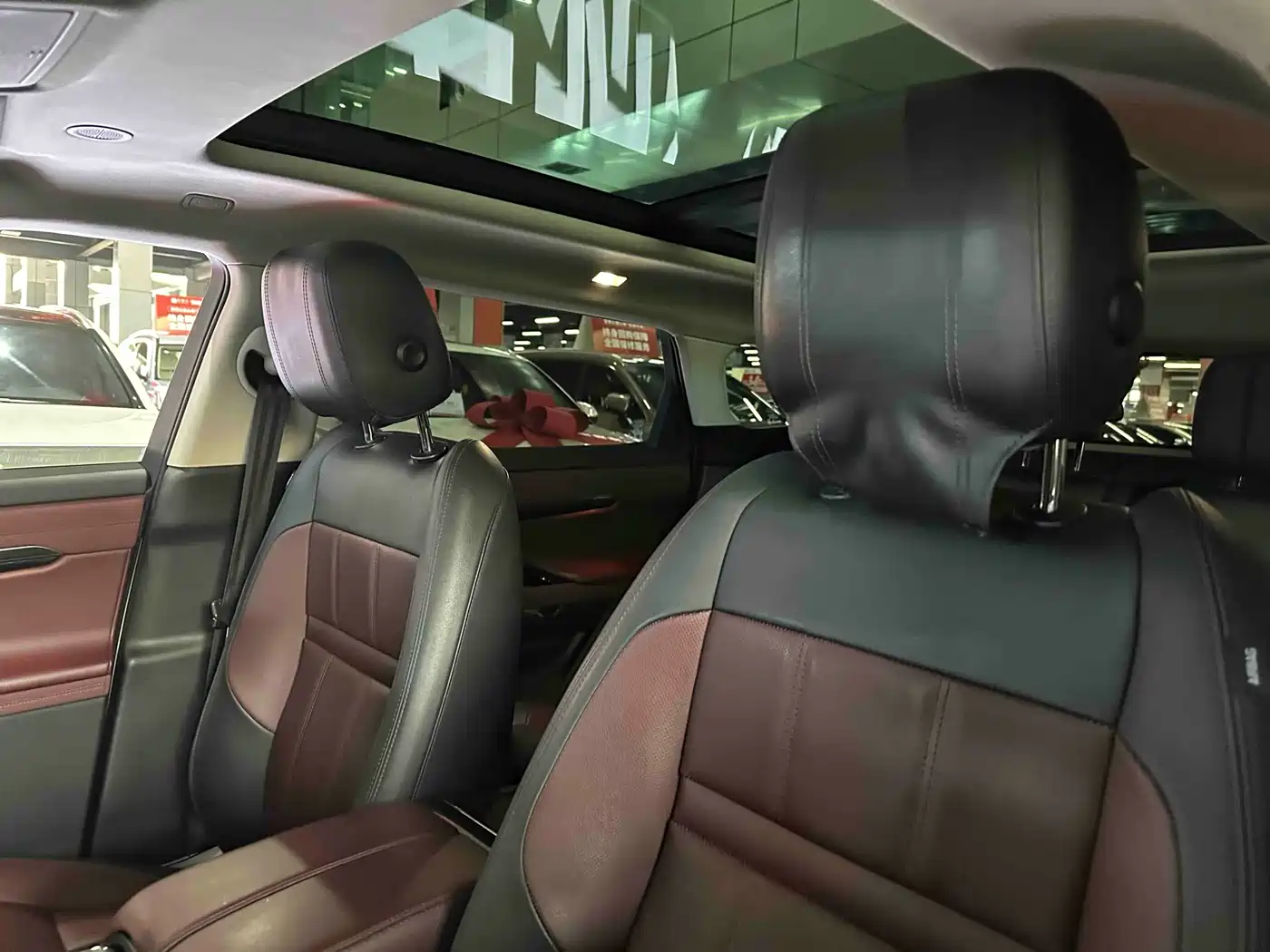 Land Rover Range Rover Evoque 2022 Facelift Range Rover Evoque L 249PS R-Dynamic Luxury фото 12