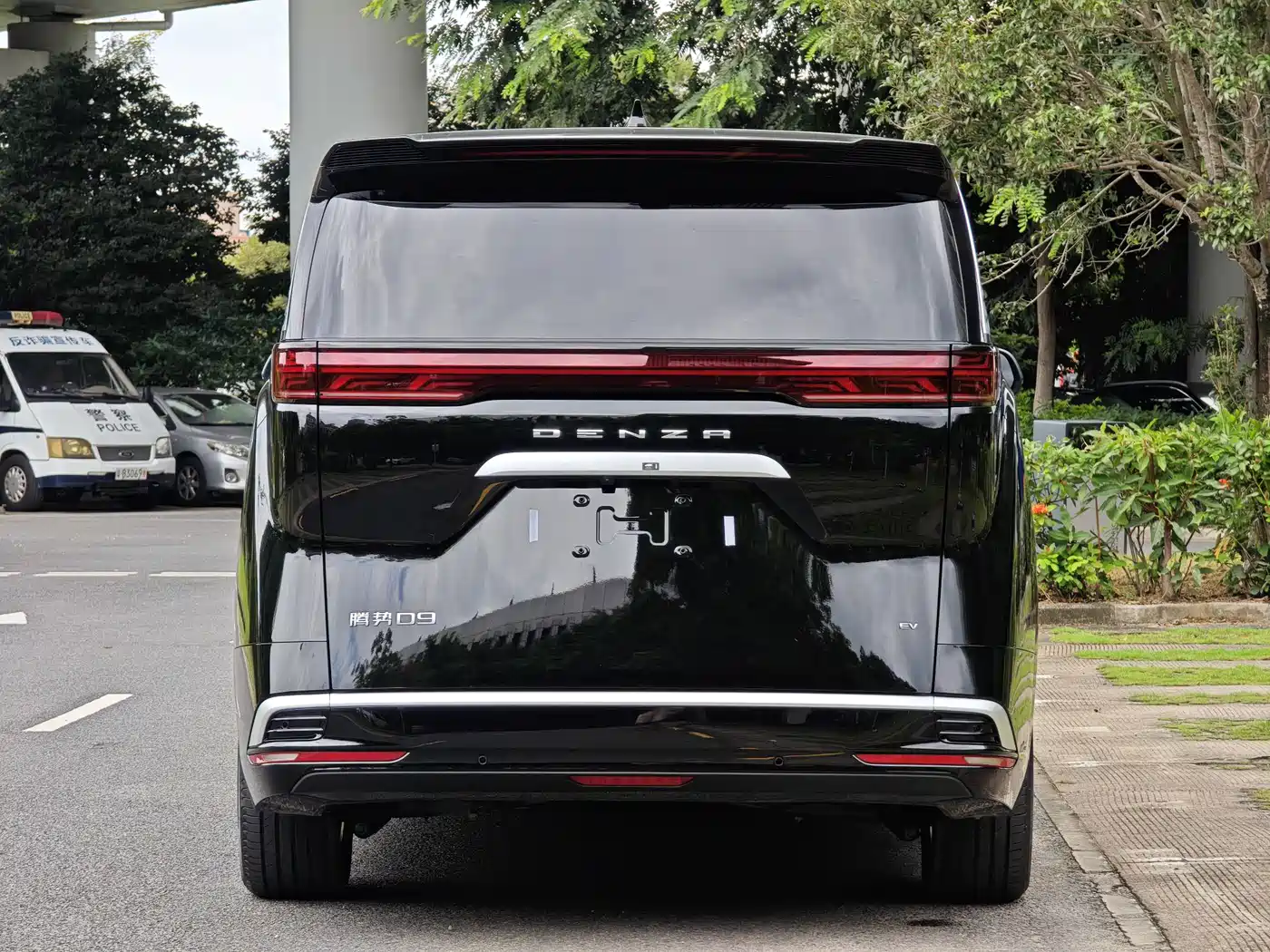 2026 Denza D9