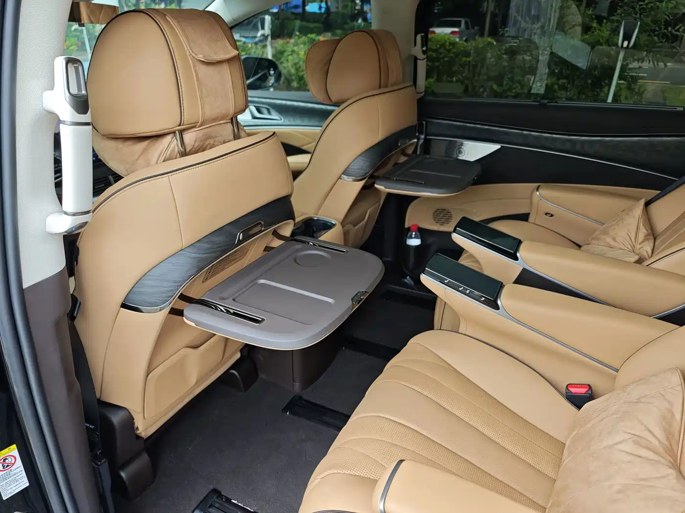 Denza D9 2026 2024 EV 620 Premium