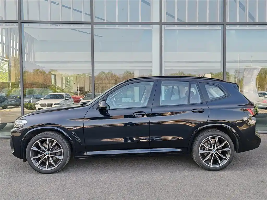 BMW X3 2023 Facelift xDrive30i Leading M Night Package фото 3