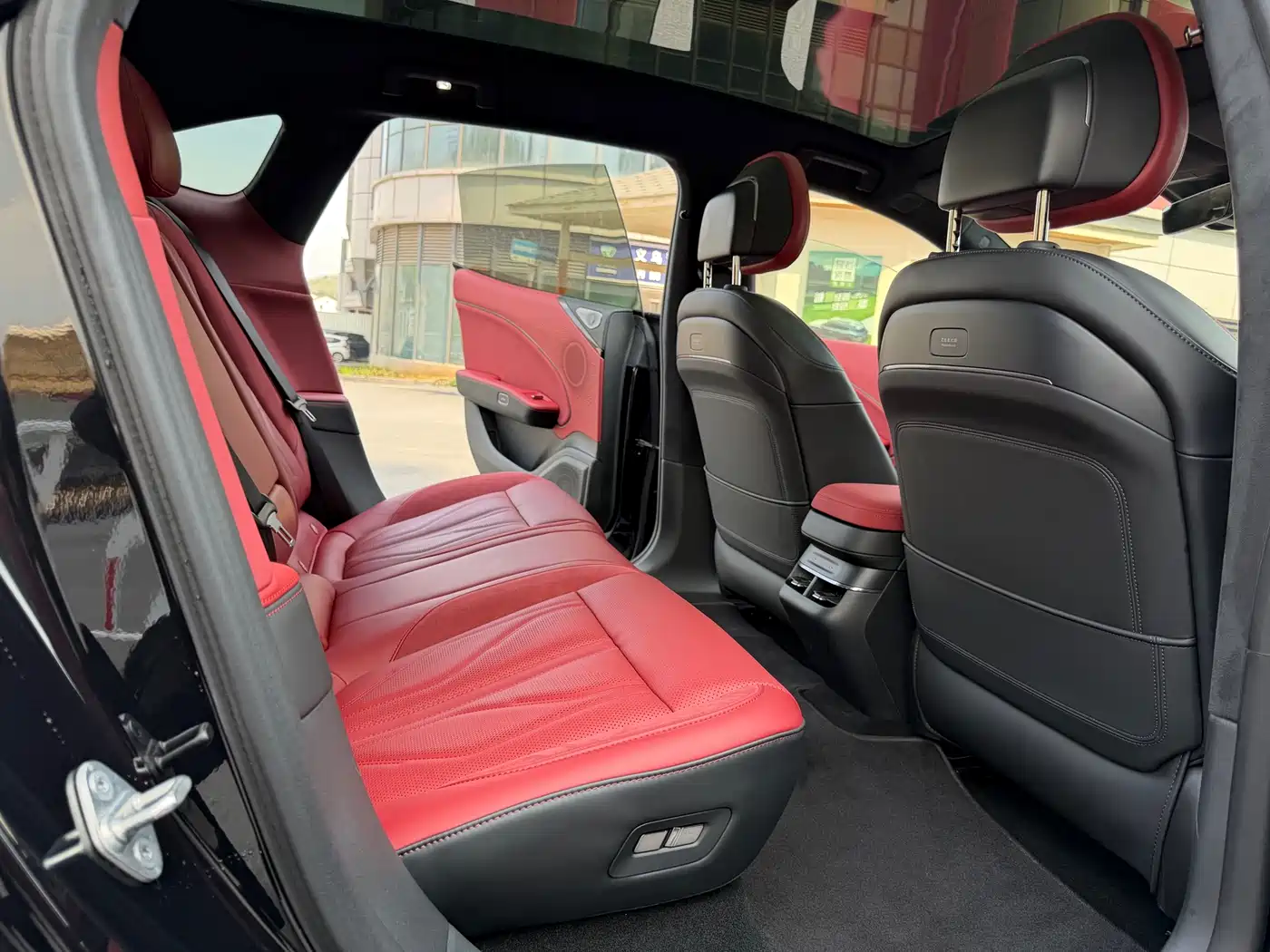 ZEEKR EXTREME KRYPTON 007GT