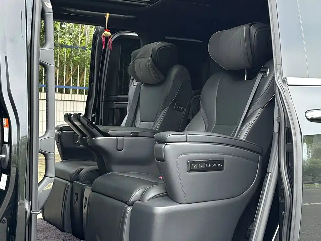 Lexus LM 2024 2023 500h 6-Seater Prestige Edition