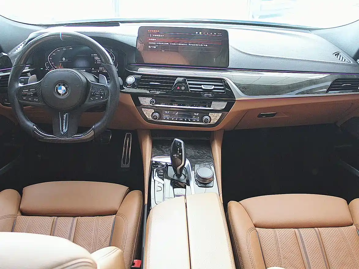 BMW 6 Series GT 2022 Model 630i M Sport Package фото 4