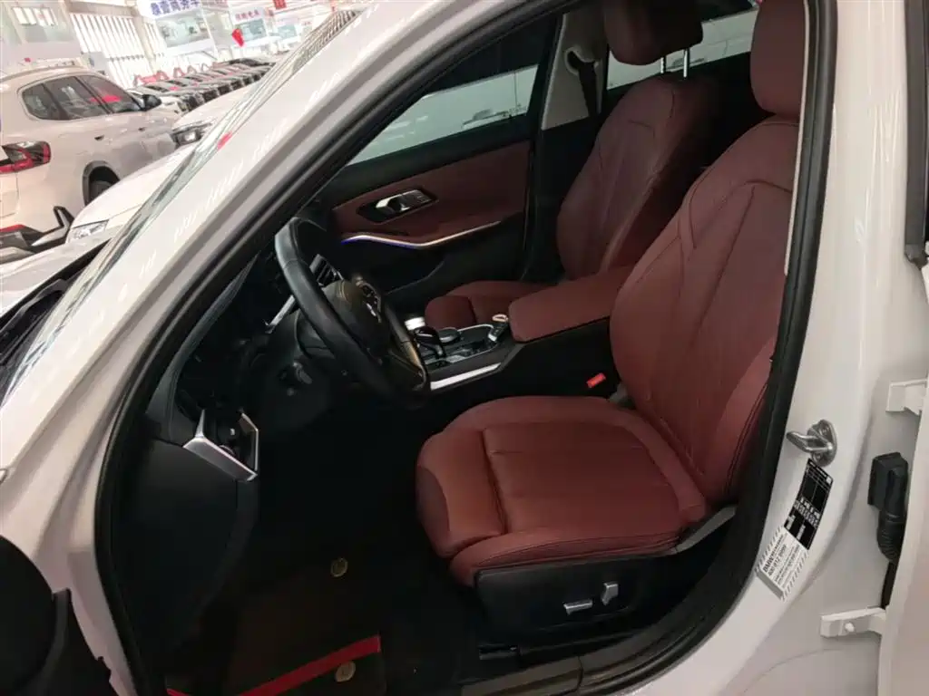 BMW 3-SERIES