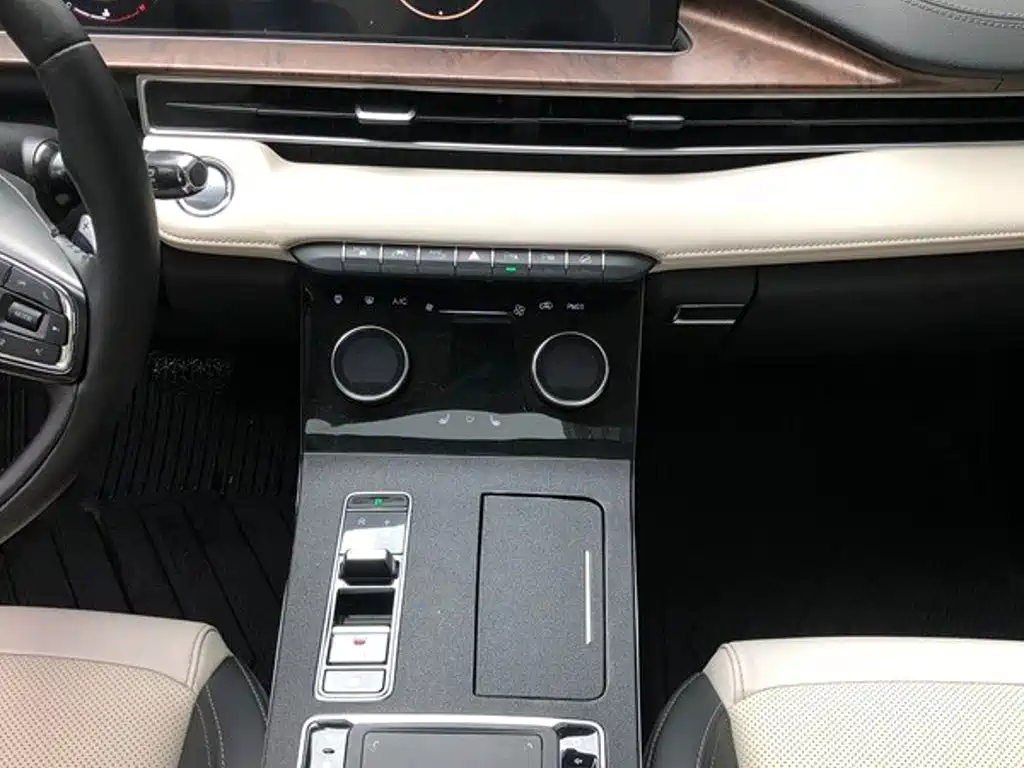 Exeed Windchaser 2020 2019 Model 1.6T DCT Xing Zun Edition