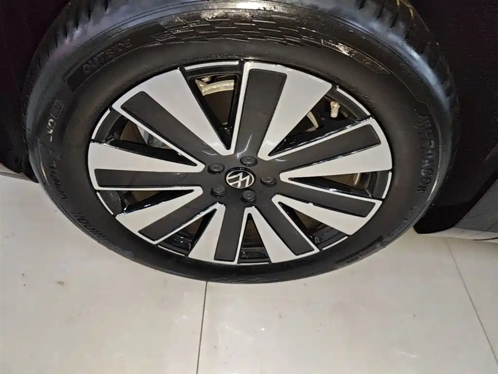 Volkswagen Teramont 2025 Model Teramont Pro 450TSI 4WD Cross Country Edition фото 22