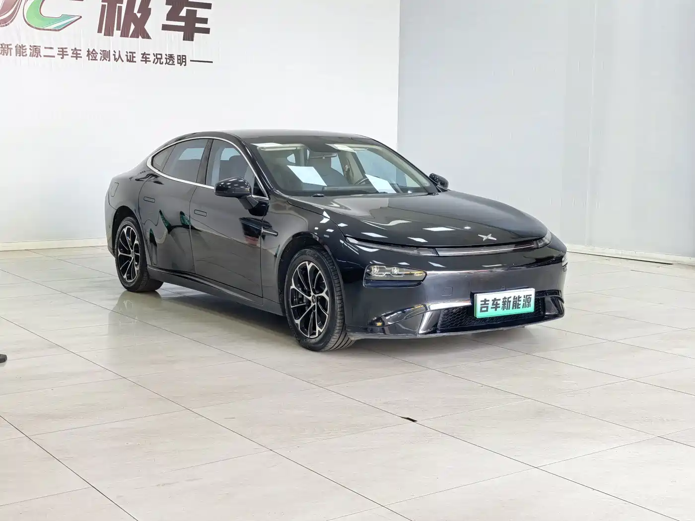 Фото 4 - XPeng P7