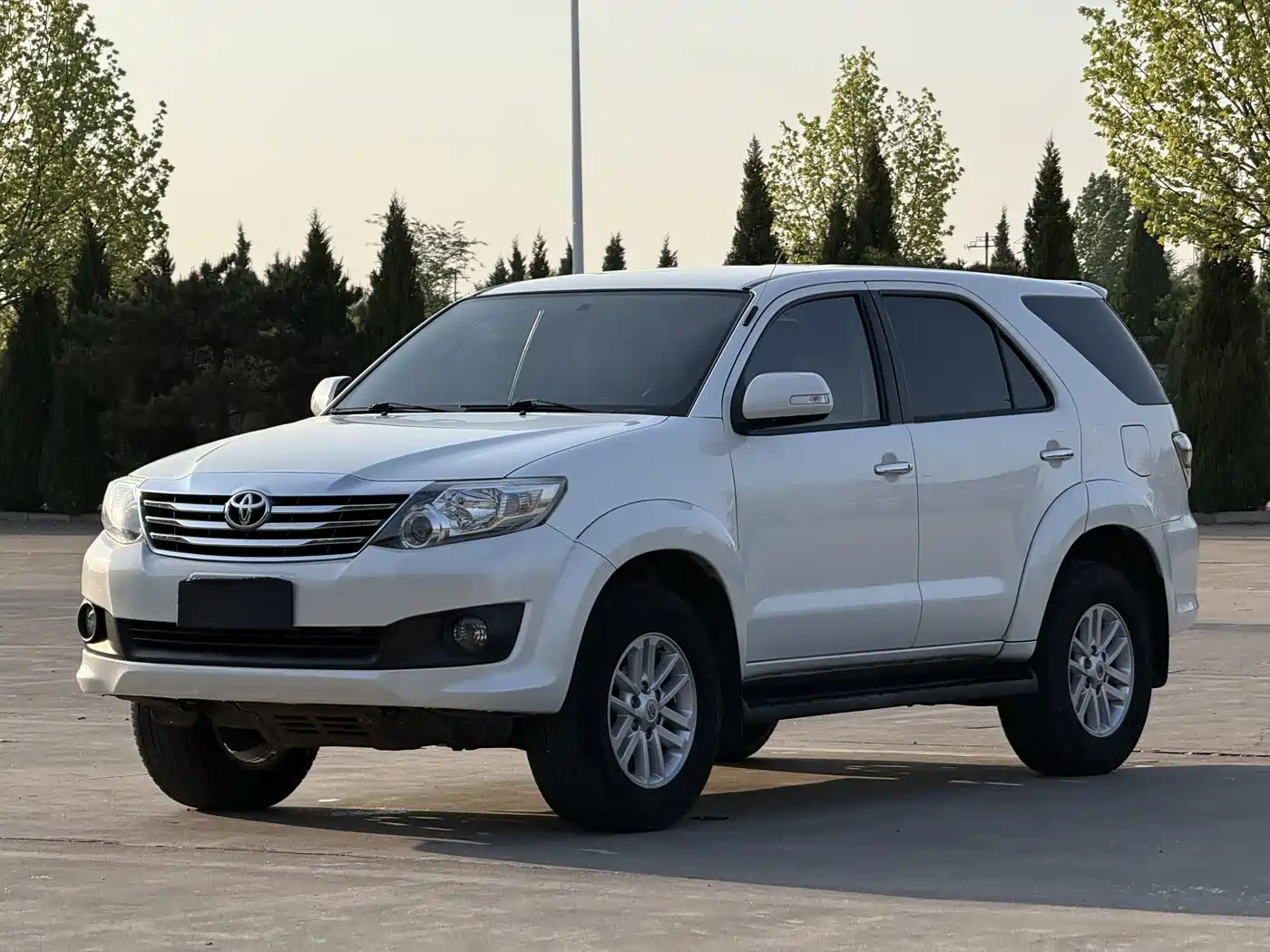 Toyota Fortuner 2016 2.7L Middle East Edition