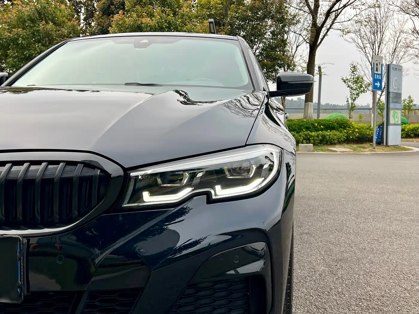 BMW 3 Series 2020 Facelift 325i M Sport Night Edition фото 35