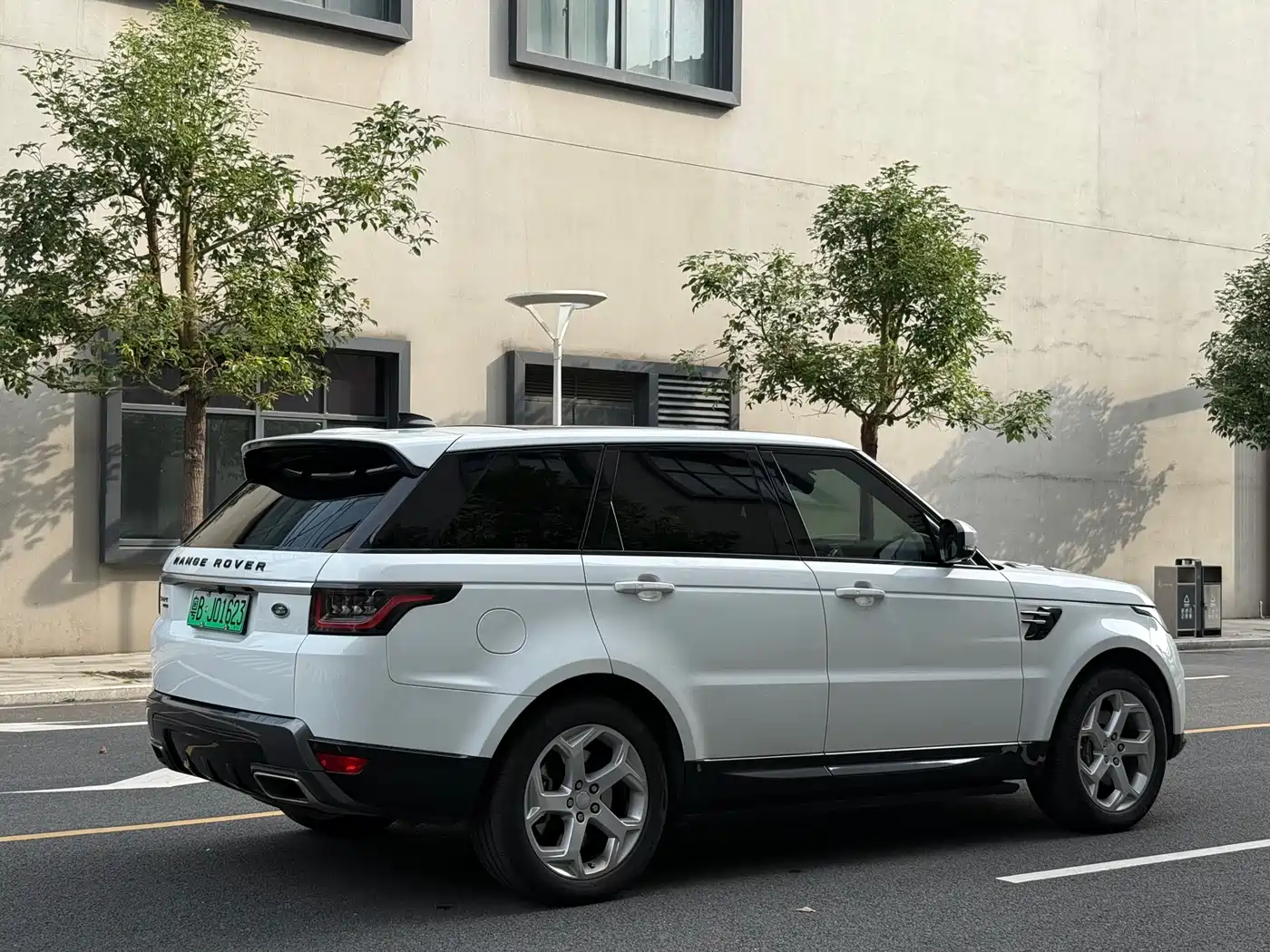 Land Rover Range Rover Sport PHEV 2018 Model P400e фото 16