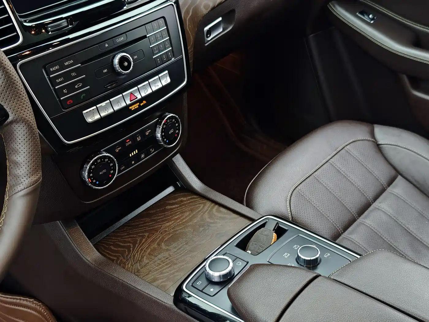 Mercedes-Benz GLE 2018 GLE 320 4MATIC Dynamic Ultimate Edition фото 11