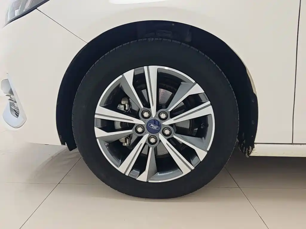 Ford Escort 2022 2021 1.5L Automatic Diamond Edition