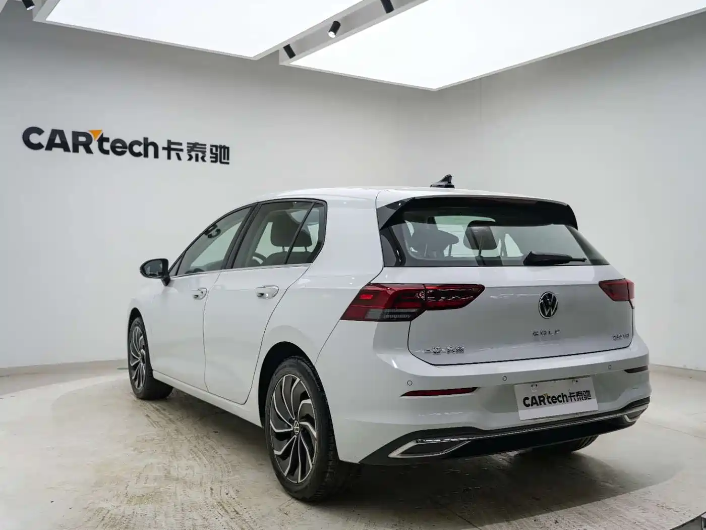Volkswagen Golf 2023 280TSI DSG Pro фото 21