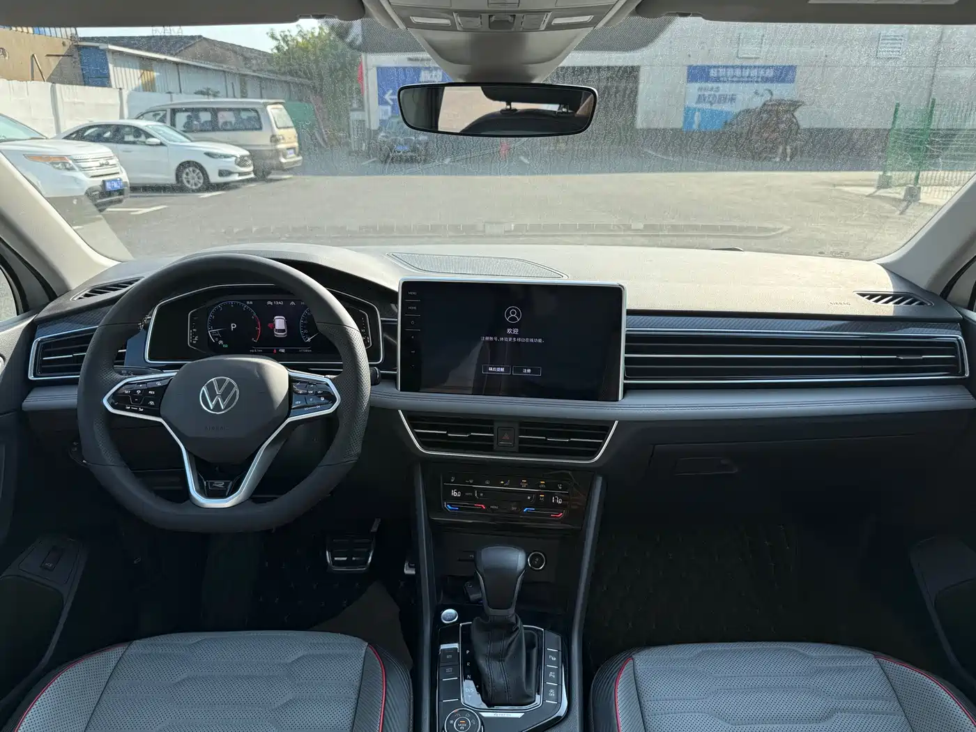 Volkswagen Tiguan L 2022 380TSI Automatic 4WD R-Line Flagship 7-Seater фото 22