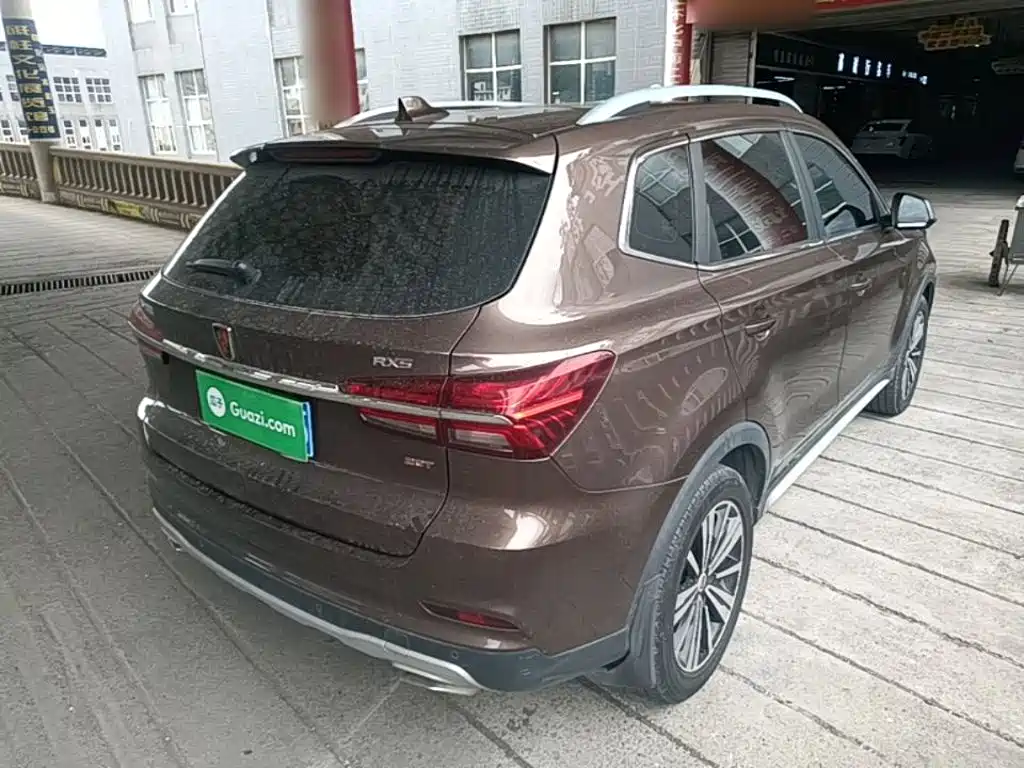 Фото 7 - Roewe RX5