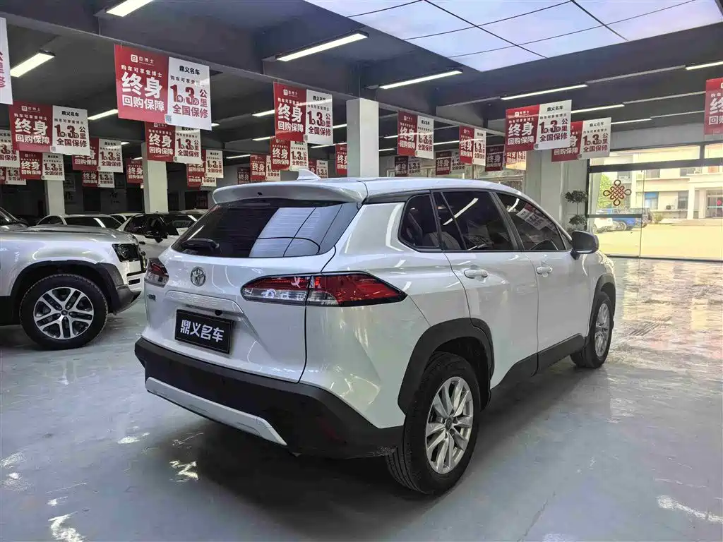 Toyota Corolla Cross 2023 2.0L Elite Edition фото 8
