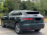 Фото 17 - Jaguar F-PACE
