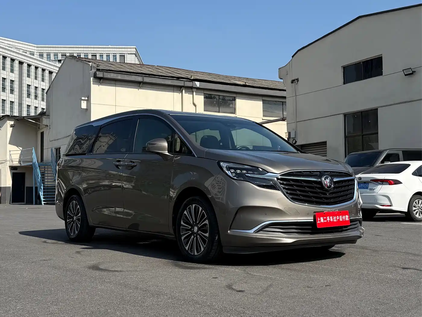 Buick GL8 2020 Model ES Landglory 653T Luxury фото 2