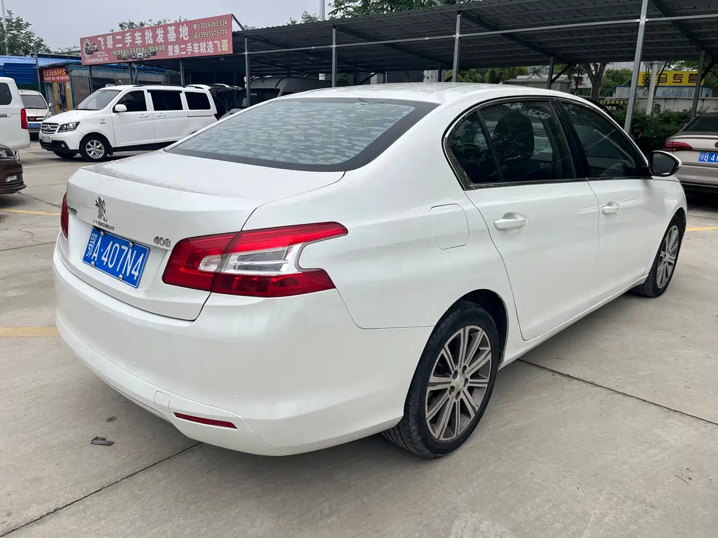 Peugeot 408 2014 1.8L Automatic Luxury Edition фото 9