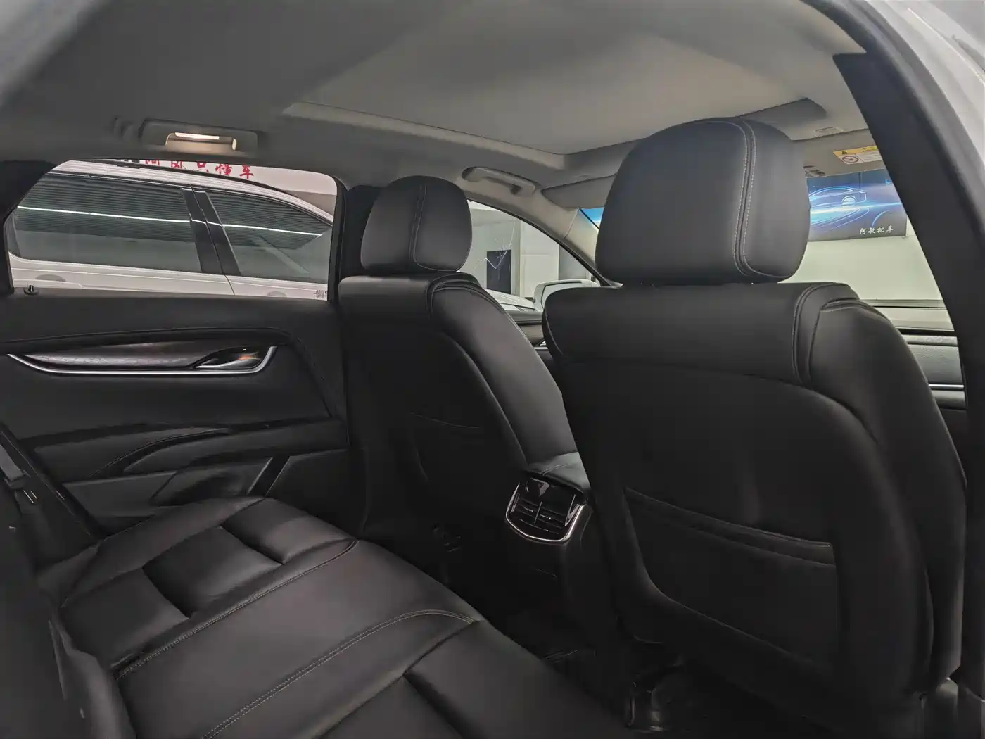 Cadillac XTS 2018 28T Elite фото 14