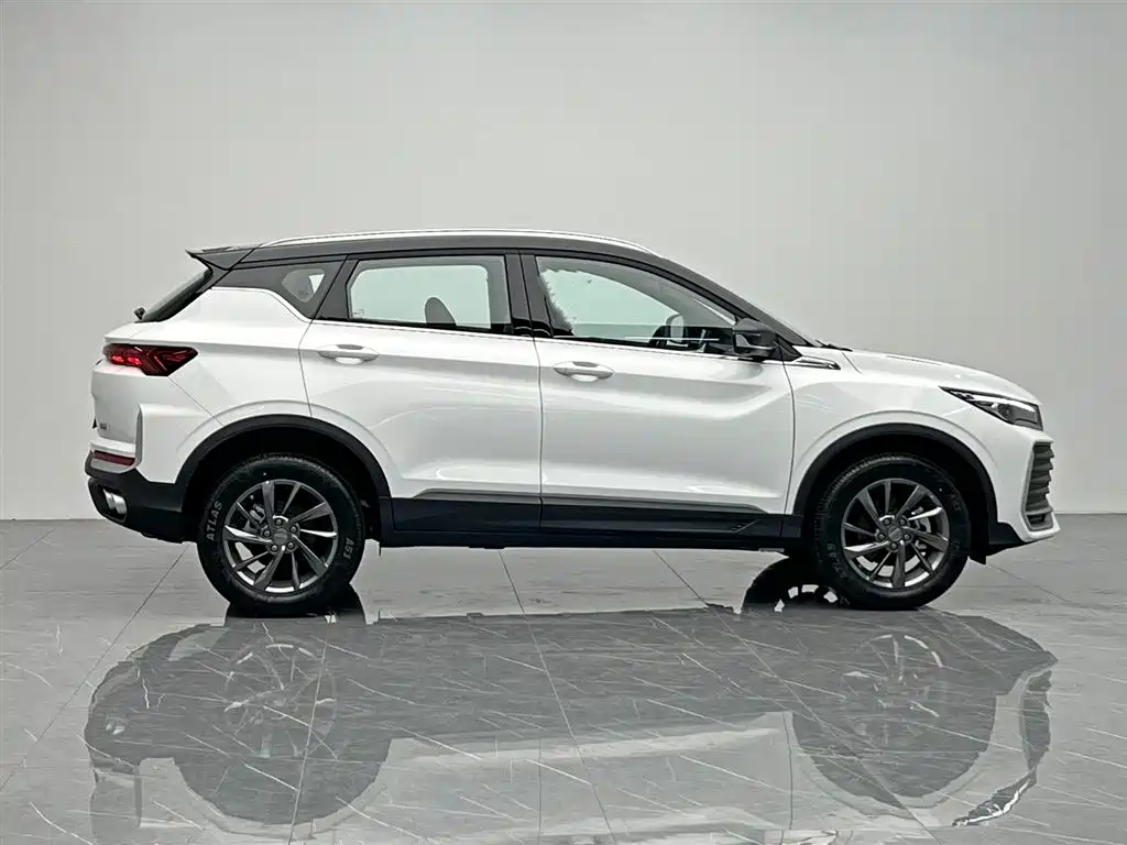 Фото GEELY BINYUE 2026 7