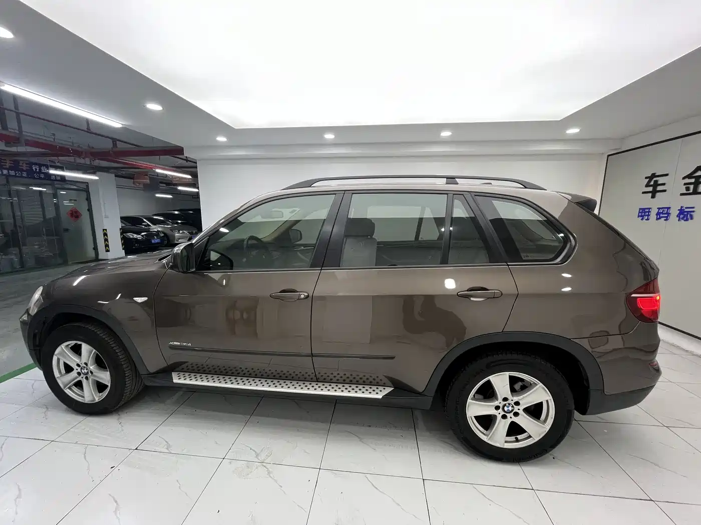 BMW X5 (Import) 2011 xDrive35i Luxury Edition фото 9