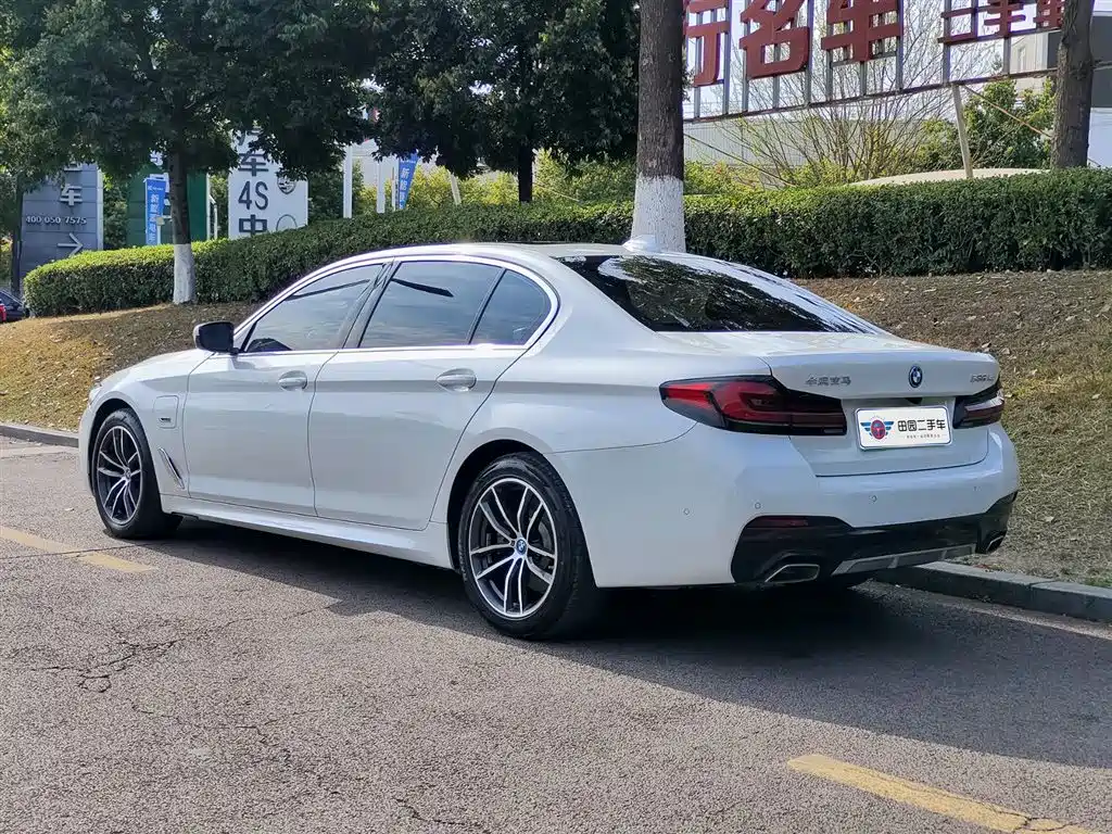 BMW 5 Series New Energy 2022 Facelift 535Le M Sport Package фото 4