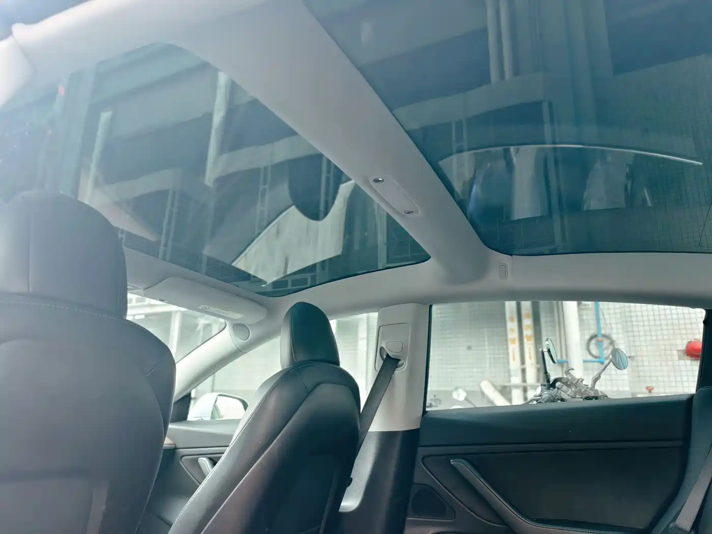 Tesla Model 3 (Import) 2019 2019 Long Range All-Wheel Drive Edition