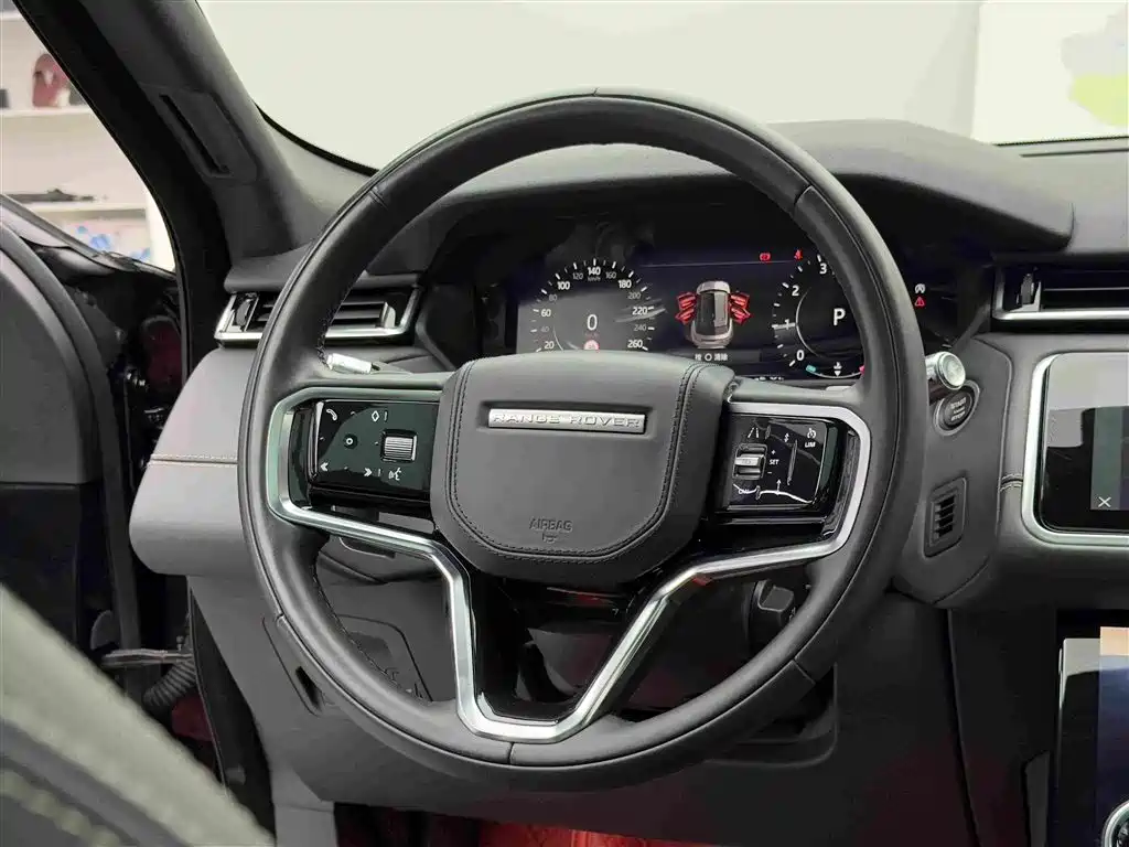 Фото 13 - Land Rover Range Rover Velar