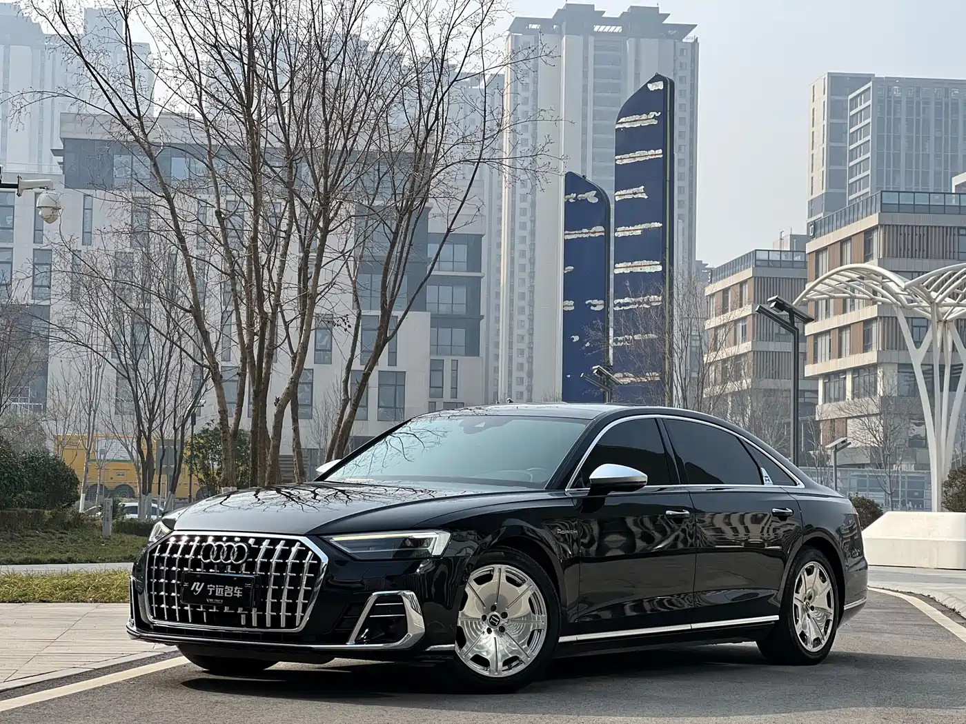 AUDI A8