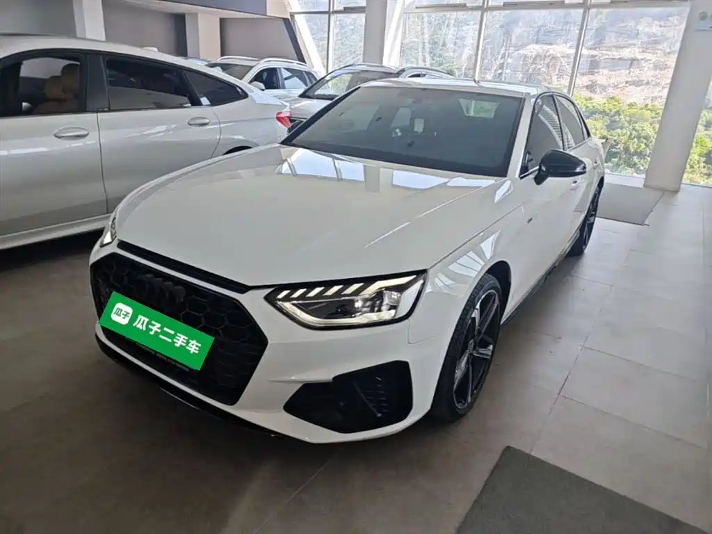 Audi A4L 2024 40 TFSI Luxury Dynamic