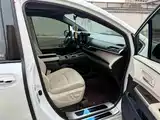 Фото 5 - Toyota Granvia