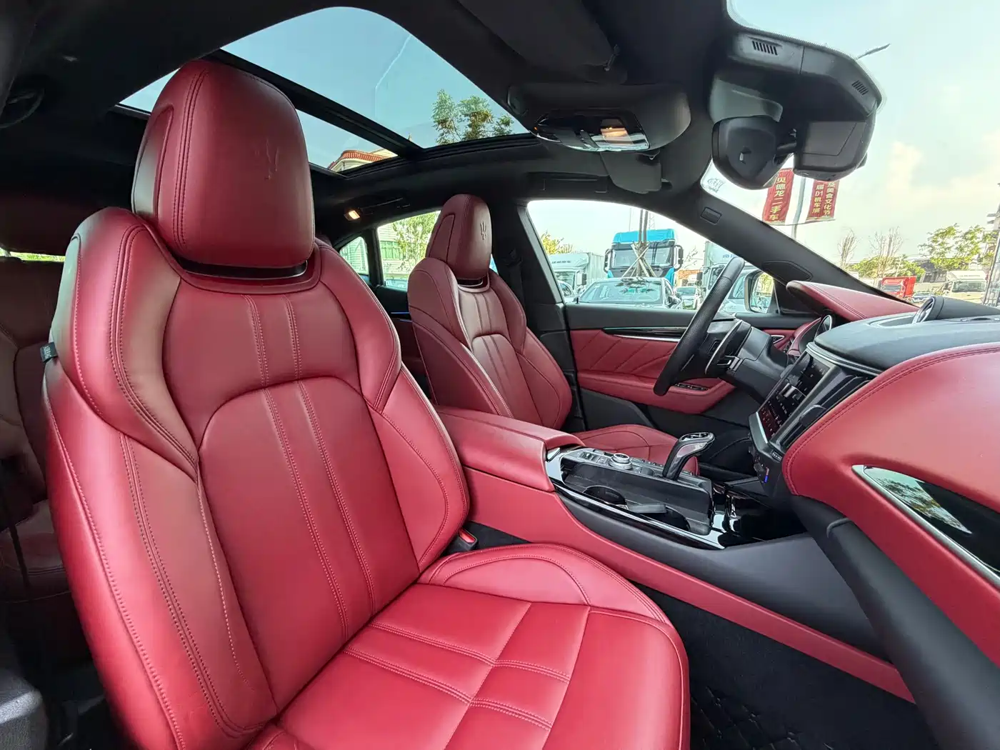 Фото 15 - Maserati Levante